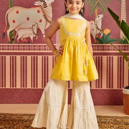 MASTARANG Cotton Sleeveless Floral Embroidered & Gota Lace Embellished Kurta Palazzo With Dupatta Set -Yellow-80