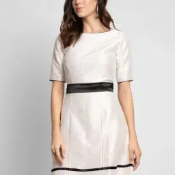 Powersutra White Solid Short sleeve A Line Dress-picture-47