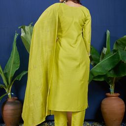 ARADHNA Women Embroidered Regular Sequinned Kurta with Trousers & With Dupatta image 2