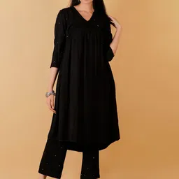 INAAYA JAIPUR Embellished V Neck Tunic With Trousers Co-Ords-image-59