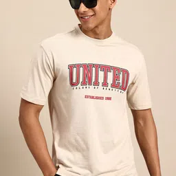 United Colors of Benetton Typography Print Relaxed T-shirt-image-75