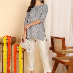 Moda Rapido Geometric Printed Kurti-40
