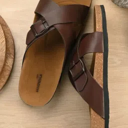 Hoversole Men's Brown Cork Cross Strap Sandals-image-21