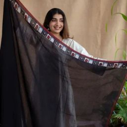The Indian Ethnic Co Charcoal Jharoka Ajrakh Handblock Printed MulMul Cotton Dupatta image 4