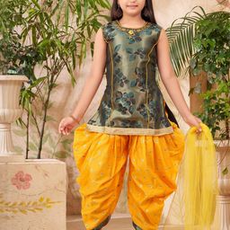 Muhuratam Girls Printed Kurta Set-image-60