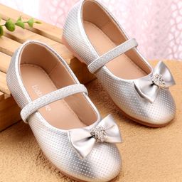Babyoye Slip On Solid Ballerinas With Bow Applique - Silver-image-100
