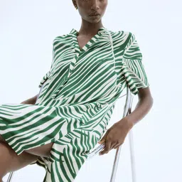 H&M Tropical Print A-Line Dress-image-21
