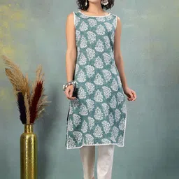 SUNEKH Floral Printed Cotton Sleeveless Straight Kurta-image-25