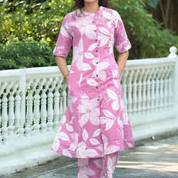 Aaghnya Women Floral Printed Mandarin Collar Kurta with Palazzos-picture-1