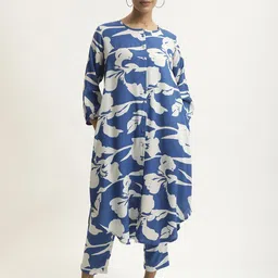 BLACK & BLAH BLAH Floral Printed Regular Kurta With Trousers-31