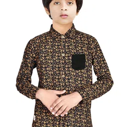 MADE IN THE SHADE Boys Opaque Casual Shirt-image-57
