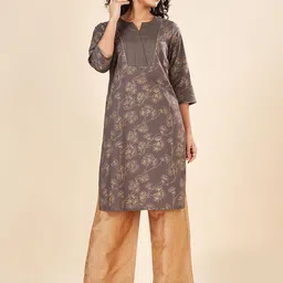 RANGMANCH BY PANTALOONS Women Keyhole Neck Flared Sleeves Kurta-38