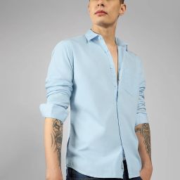Men Slim Fit Solid Spread Collar Casual Shirt-image-84