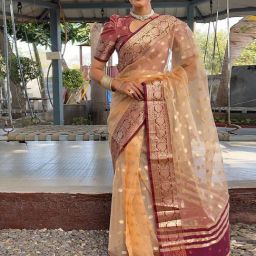Satrani Brown Silk Blend Woven Saree With Unstitched Blouse-picture-5