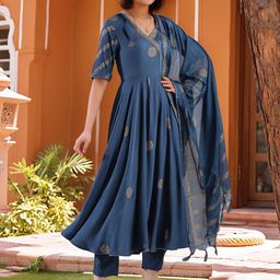 Aaghnya Women Ethnic Motifs Printed Anarkali Kurta with Trousers & Dupatta-15