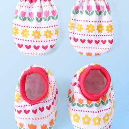 Babyhug 100% Cotton Interlock Knit Mittens & Booties Set Floral & Hearts Print - Multicolor-image-80