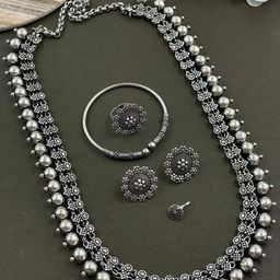 NAMAN ARTS Keya Silver Plated Oxidised Jewellery Set-image-24