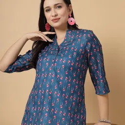 RAASSIO Floral Printed V-Neck Kurti-image-26