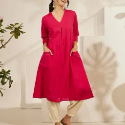 Daali Fuchsia Cotton Flax V Neck 3/4 Sleeves Smart Formals Kurta with Two Pockets-image-34