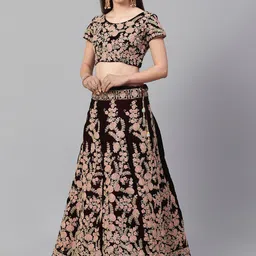 DIVASTRI Embroidered Thread Work Semi-Stitched Lehenga & Unstitched Blouse With Dupatta image 3