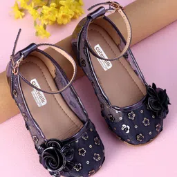 Cute Walk by Babyhug Sandals - Navy-picture-19