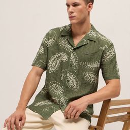 THE BEAR HOUSE Men Relaxed Fit Ethnic Motifs Printed Cuban Collar Casual Shirt-image-34