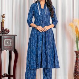 MITTOO Bandhani Printed Pleated Pure Cotton Kurta with Trouser-image-52