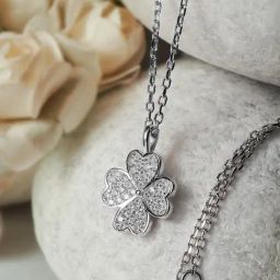 Silberry 92.5 Sterling Silver Shamrock Leaf Pendant with Chain-image-73
