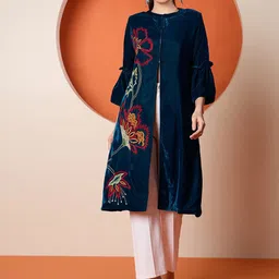 Antheaa Women Floral Tailored Velvet Jacket with Embroidered-image-33