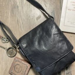 Art N Vintage Henry Black Leather Solid Medium Cross Body Bag-image-52