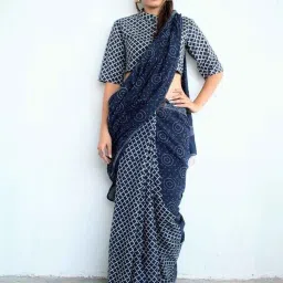 Chidiyaa Blue Block Printed Cotton Mul Saree image 3