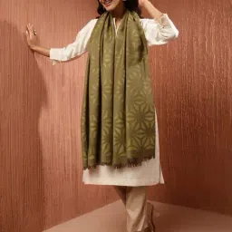 Fabindia Green Woven Pattern Stole-image-84
