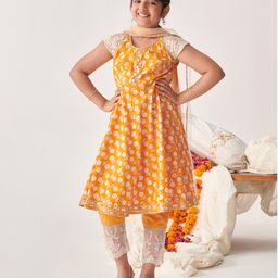 Pspeaches Cotton Half Sleeves Floral Printed  Kurta  Pant With Dupatta - Orange-image-110