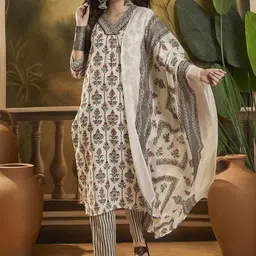 Sangria Women Floral Printed Lace Work Kurta With Trousers & Dupatta Kurta Sets-image-76