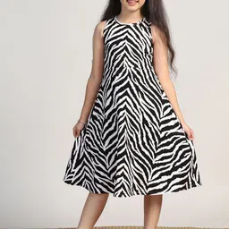YK Print A-Line Midi Dress-image-63