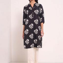RANGMANCH BY PANTALOONSFloral Printed Mandarin Collar A-Line Kurta-39
