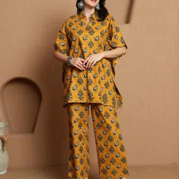 BANDIA Printed Top & Trousers Co-Ords-picture-48