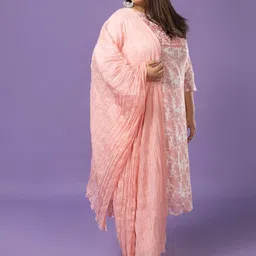 Sizeupp Plus Size Floral Printed Zari Pure Cotton Straight Kurta With Trousers & Dupatta-image-42