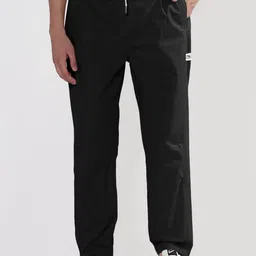 SHOWOFF Men Relaxed Fit Low-Rise Pleated Trousers-picture-1
