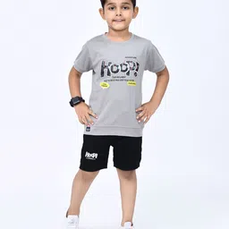 SHAKTI CREATION Boys Printed T-shirt with Shorts-80