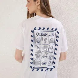 Trendyol Women Graphic Printed Round Neck Pure Cotton Oversized T-shirt-picture-31