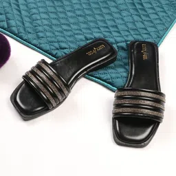Luxyfeel Women Open Toe Flats-image-32