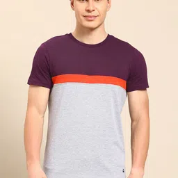 United Colors of Benetton Colourblocked Regular Fit T-Shirt-picture-14