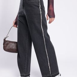 glitchez Women 90 S Baggy Fit High-Rise Frayed Jeans With Raw Edges-picture-9