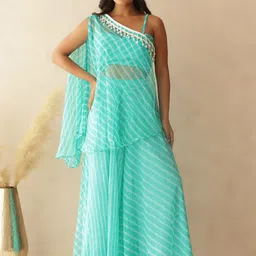 DEASHA INDIA Printed Shoulder Strap Neck Crop Top With Shrug & Trousers Co-Ords-picture-18
