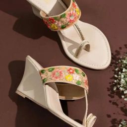 Inc.5 Women's Beige Toe Ring Wedges-image-51