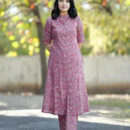 DIVASTRI Floral Printed Mandarin Collar A-Line Kurta With Trouser-31