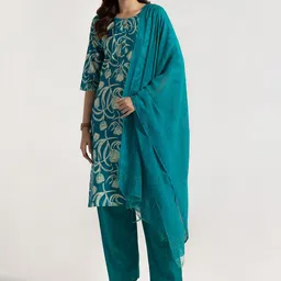 KAYOMMI Women Floral Printed Kurta with Trousers & Dupatta-image-9