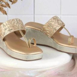 Mochi Women's Gold Toe Ring Wedges-image-43