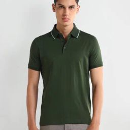 Arrow Green Regular fit Self Polo T-Shirt-image-18